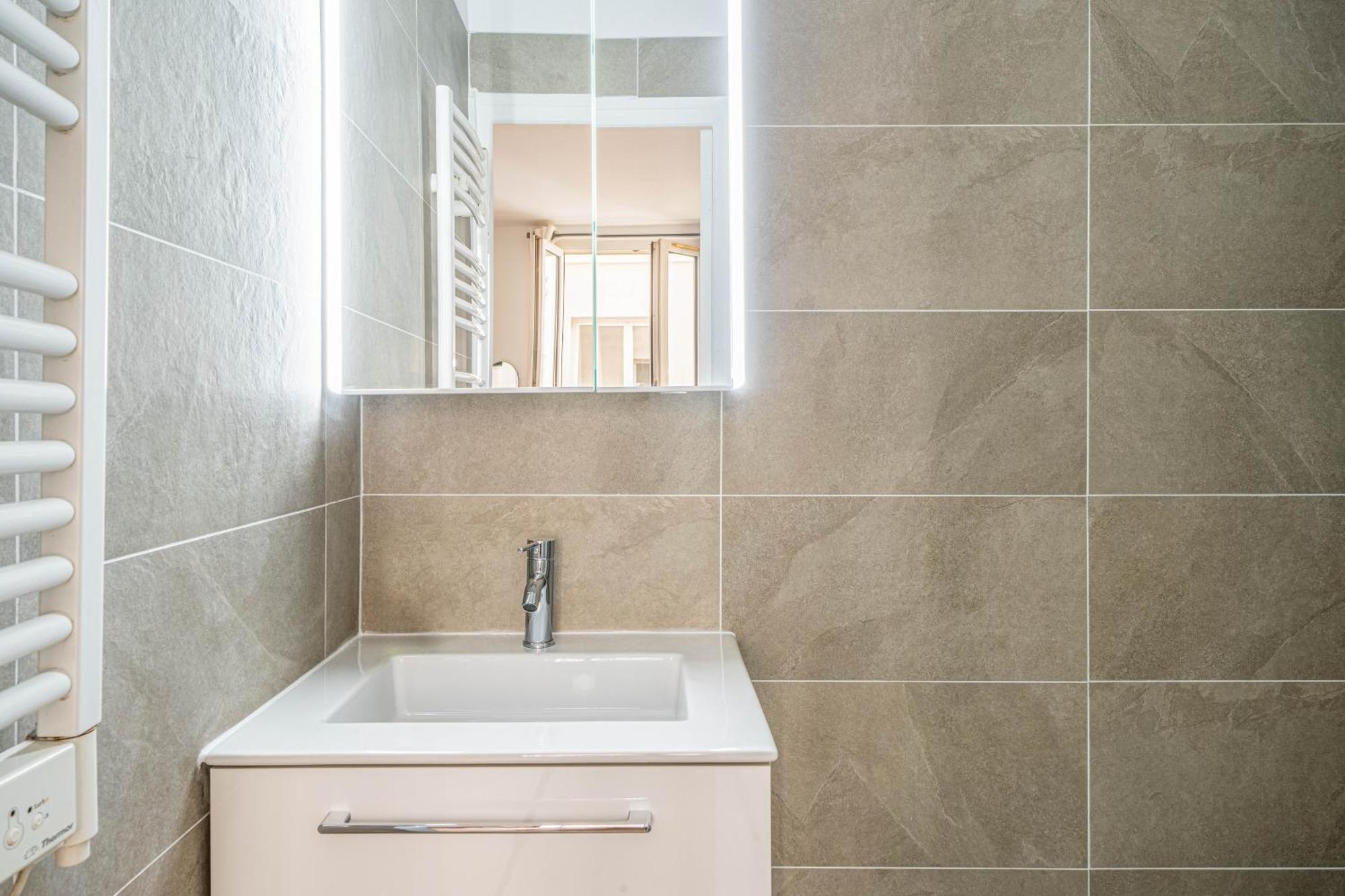 Rue Daguerre - Quiet & Welcoming & Well Connected Apartment *